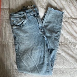 AGOLDE Sophie Crop Light Wash Skinny Jean w/ Raw Hem